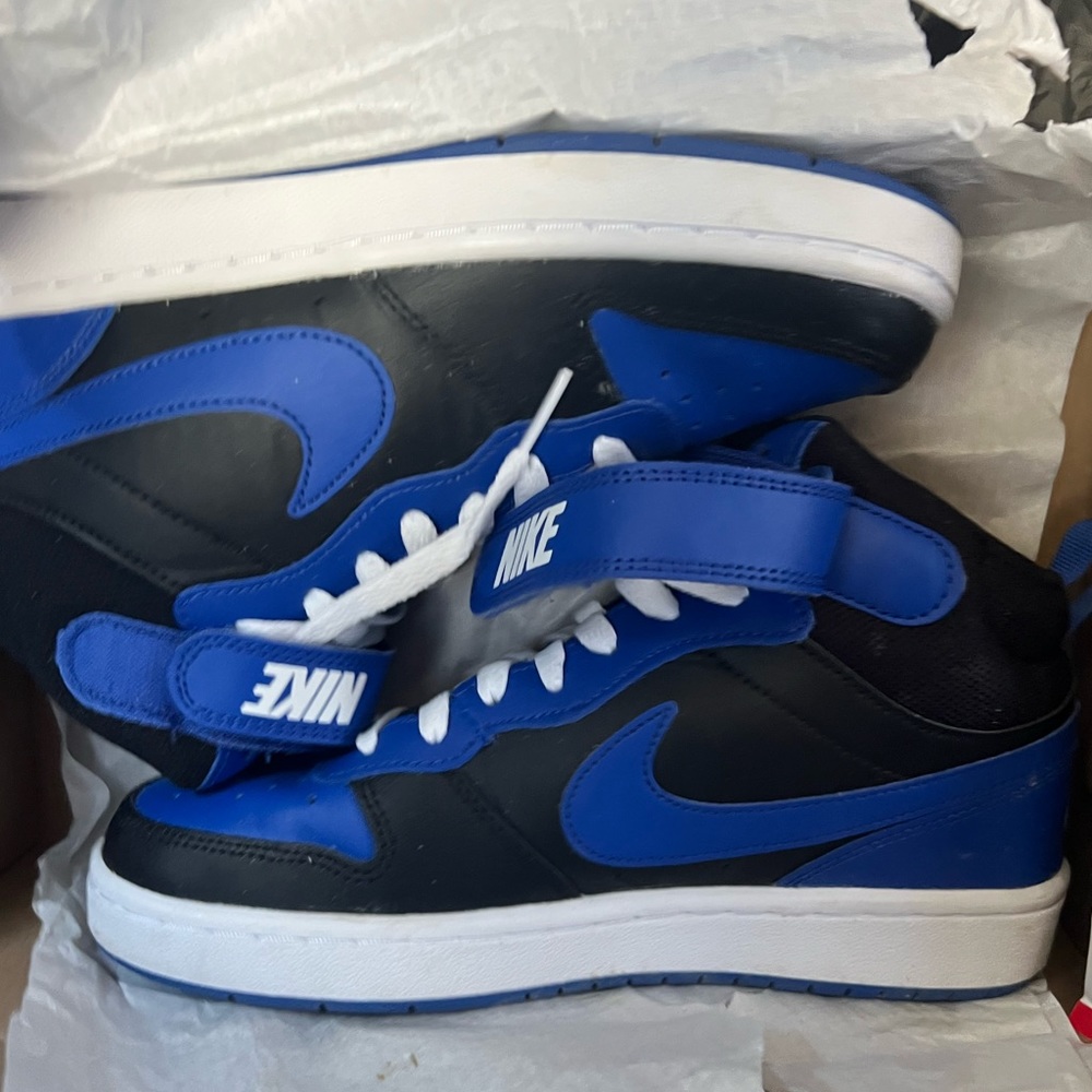 Nike Court Borough.